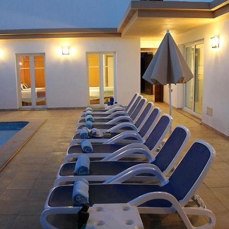 Villa Betty Cala'N Blanes  Extérieur photo